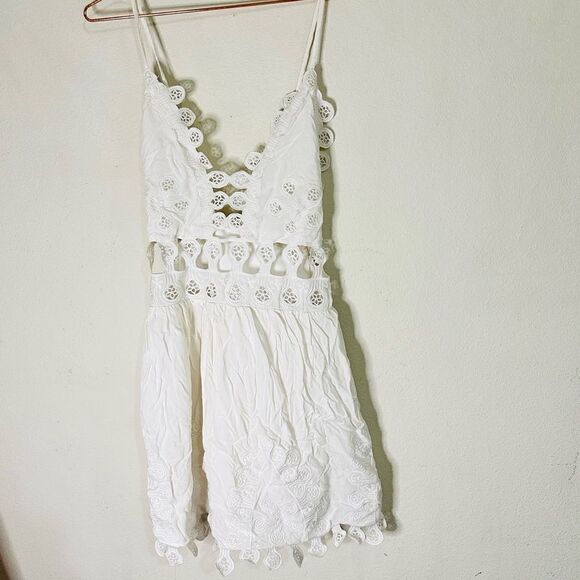 EUC Stella Laguna Beach White Boho Mini Dress Medium - Picture 3 of 6